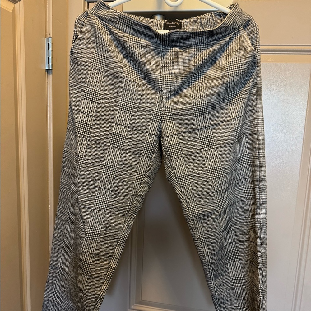 Women’s Black and White Plaid Pants